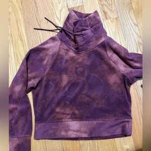 Old Navy Women's Maroon Tie-Dye Sweatshirt